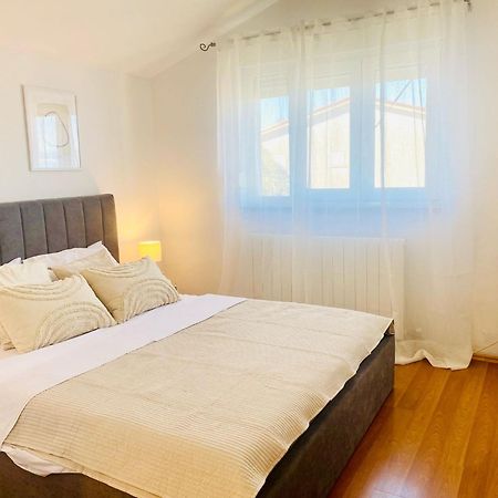 Luxury Apartments Vanessa, 奈维斯 外观 照片