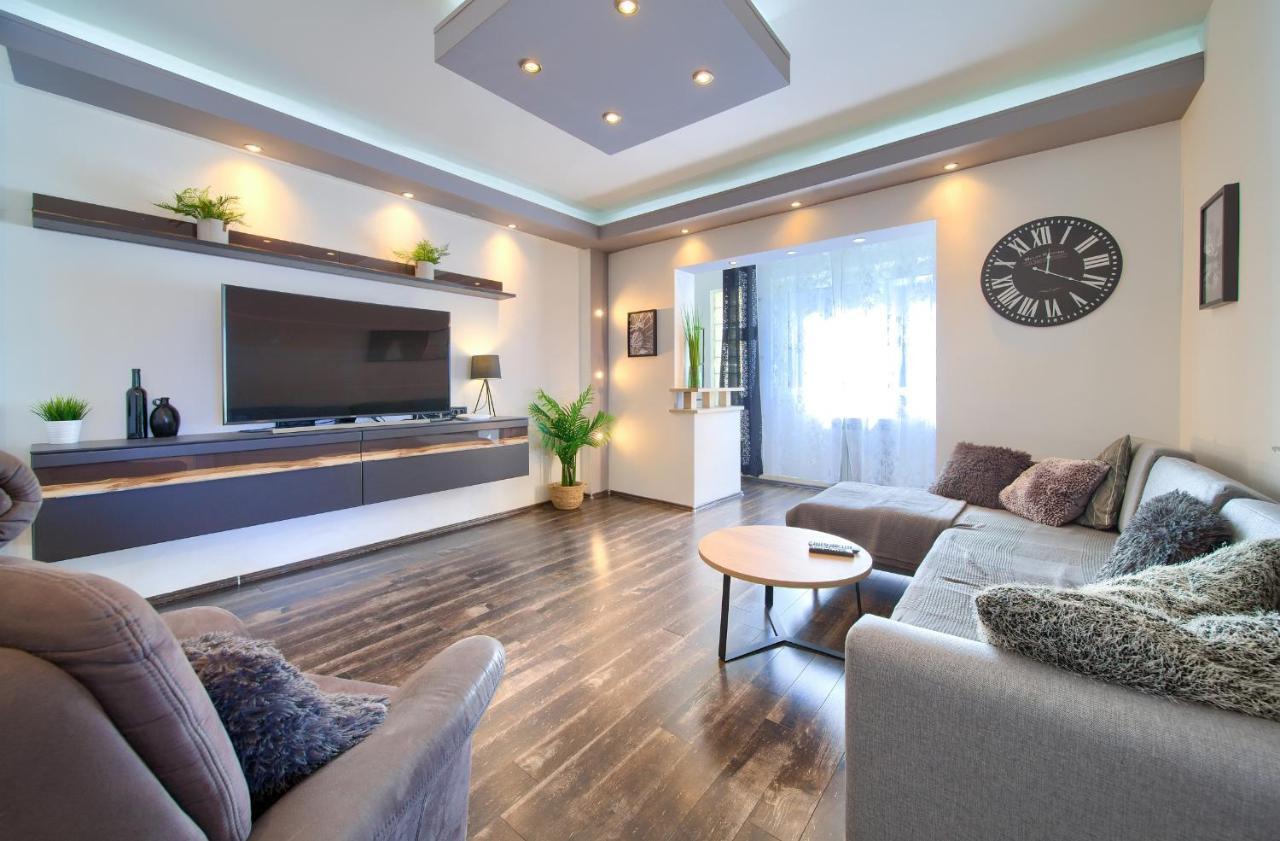 Luxury Apartments Vanessa, 奈维斯 外观 照片