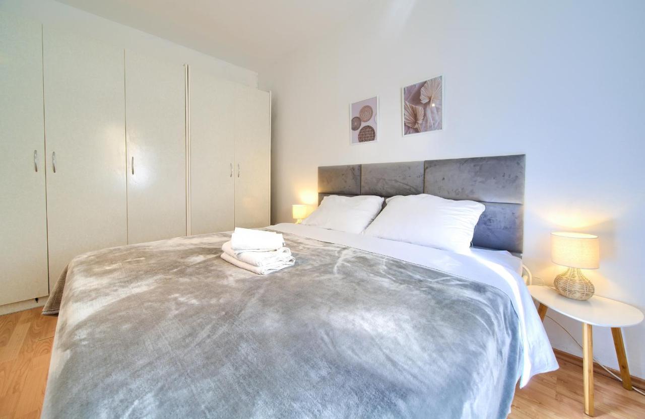 Luxury Apartments Vanessa, 奈维斯 外观 照片